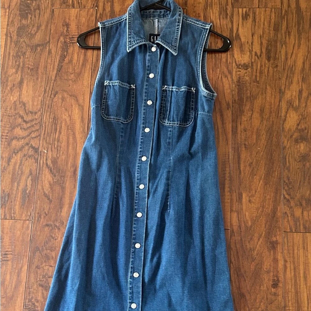 Vintage GAP  Denim Maxi Snap Up Sleeveless Dress Collar Pockets . Size: 4